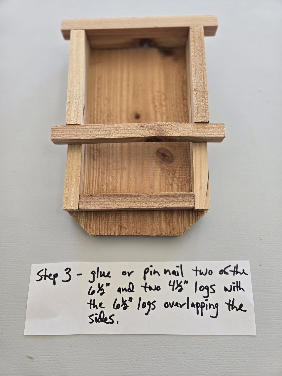 Bird feeder assembly 3