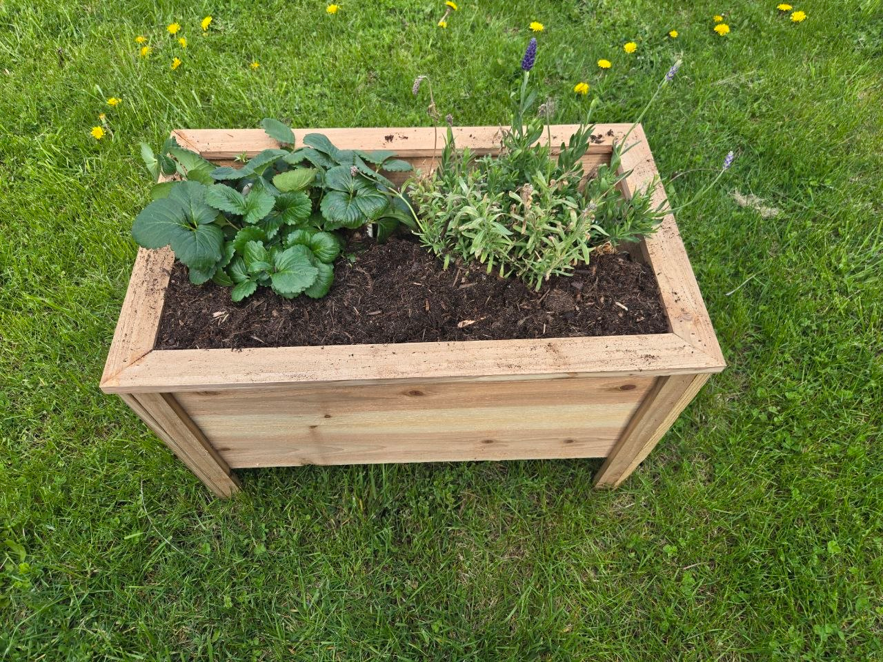 Finished DIY patio garden bed planter