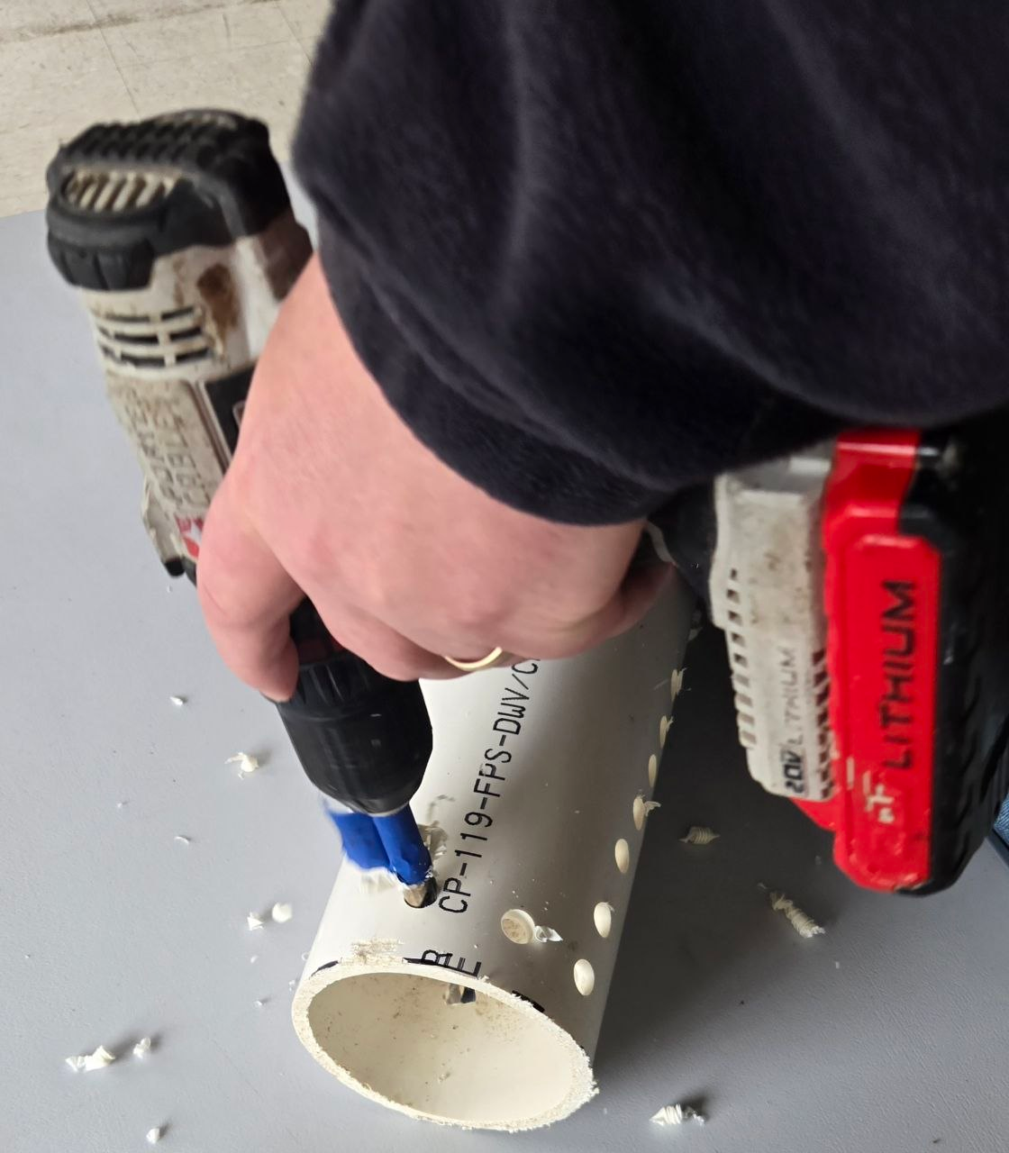 Drilling holes in the worm tube